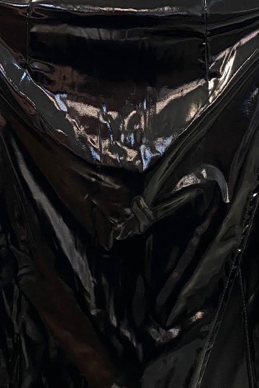 SKIRT WITH SIDE SLIT AND BACK ZIPPER ,IN RED