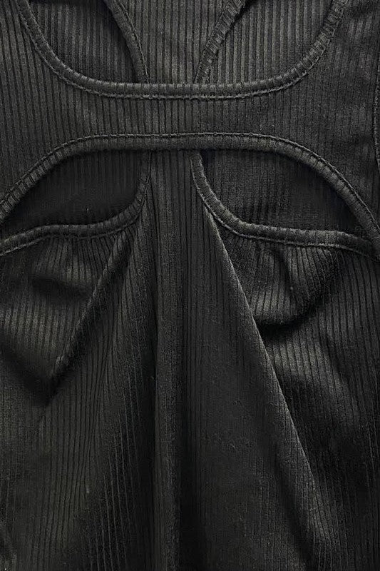 CROP TOP IN BLACK