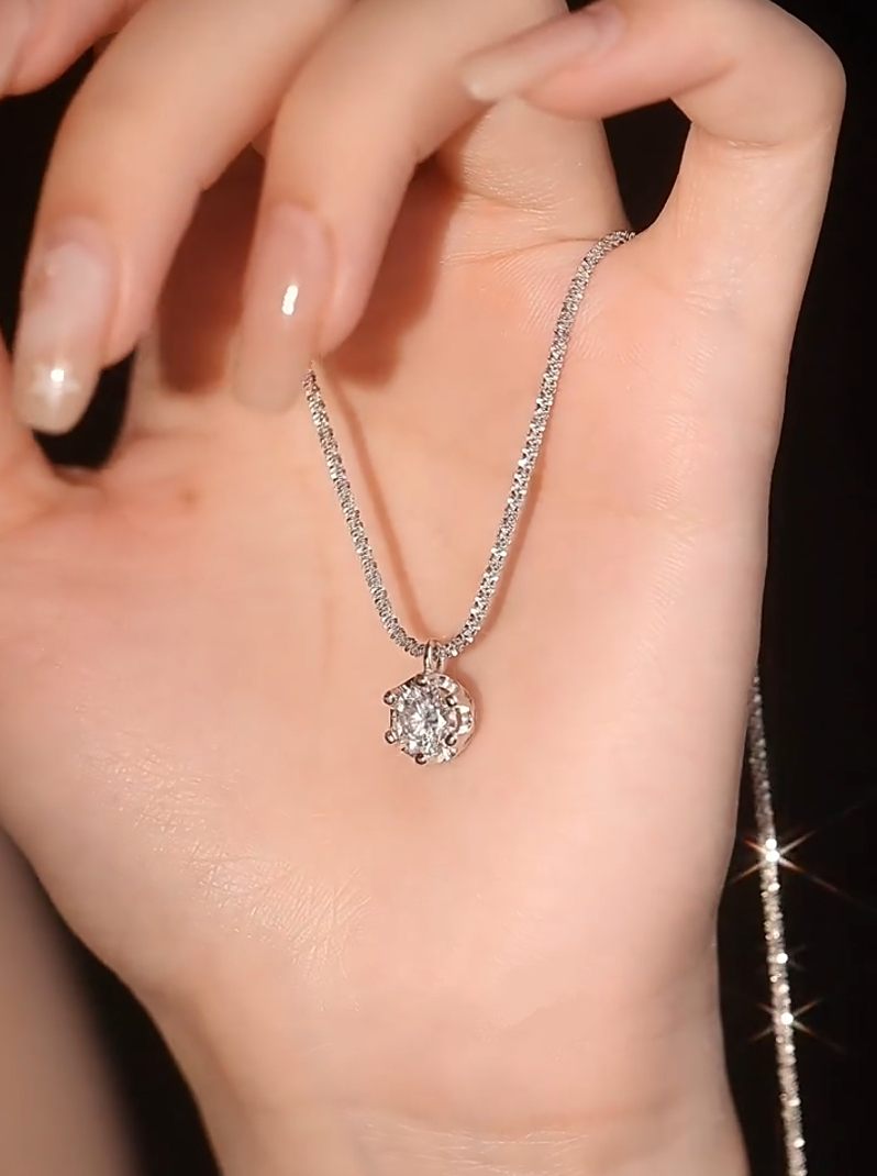Women’s Brilliant & Charm Crown Charm Necklace, Spring Street Style Fashion Silver Plating Necklace, Trendy Shiny Luxury Clavicle Chain Matching Women Accessories