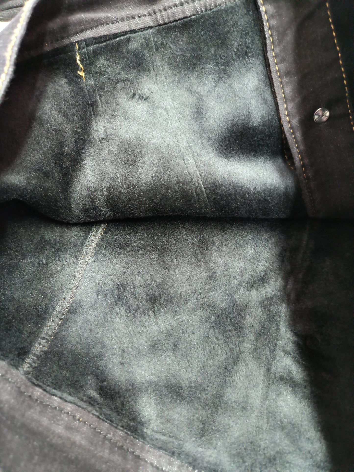 Denim jacket with wool lining for the cold