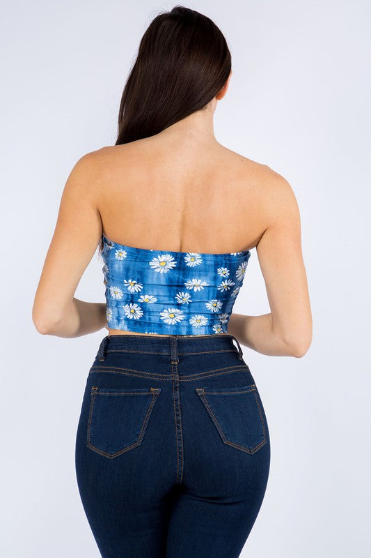 OFF SHOULDER TIE DYE AND DAISY PRINTED TUBE TOP.