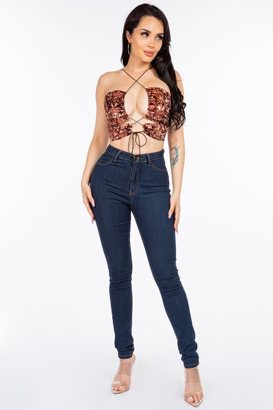 TOP WITH CUT OUT.