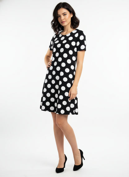 Two-tone above-the-knee dress