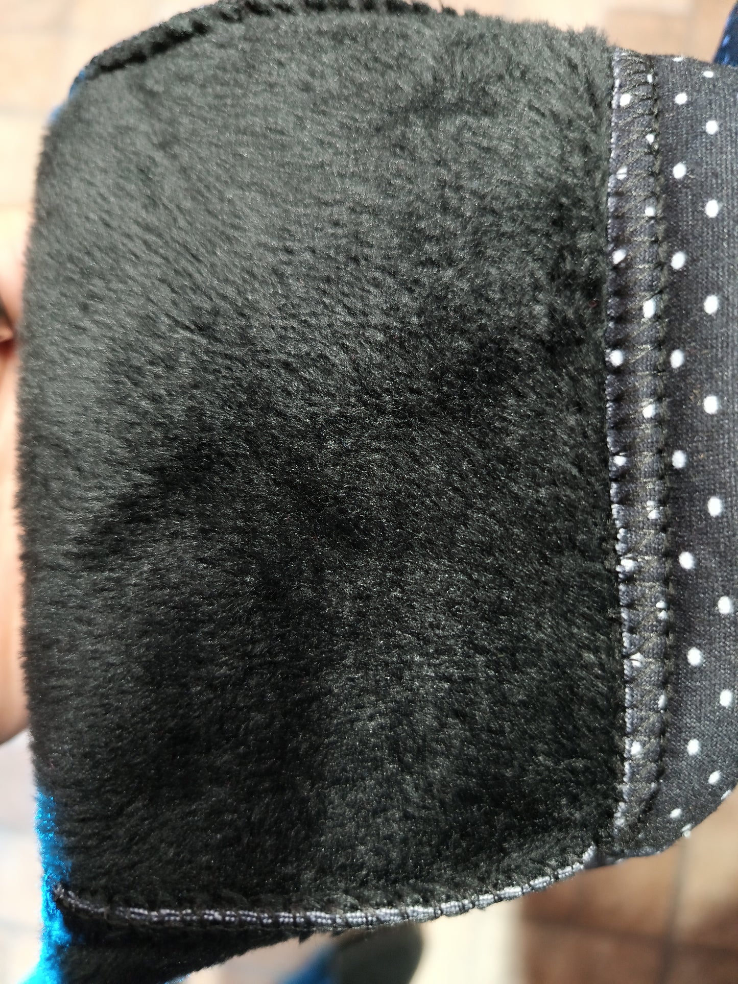 It's bread with wool for the cold season