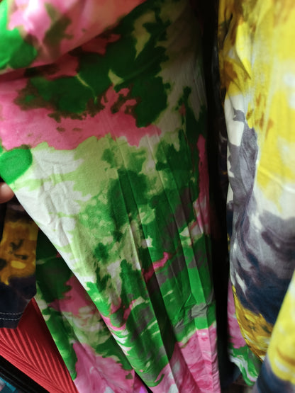 Two-piece set: pants and blouse in multiple colors