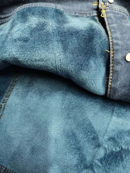 Denim jacket with wool lining for the cold