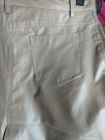 falda imitacion de leder en Crema