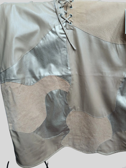 falda imitacion de leder en Crema